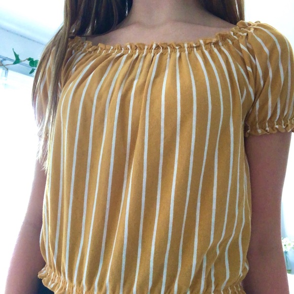 american eagle yellow&white off the shoulder shirt - Picture 1 of 1